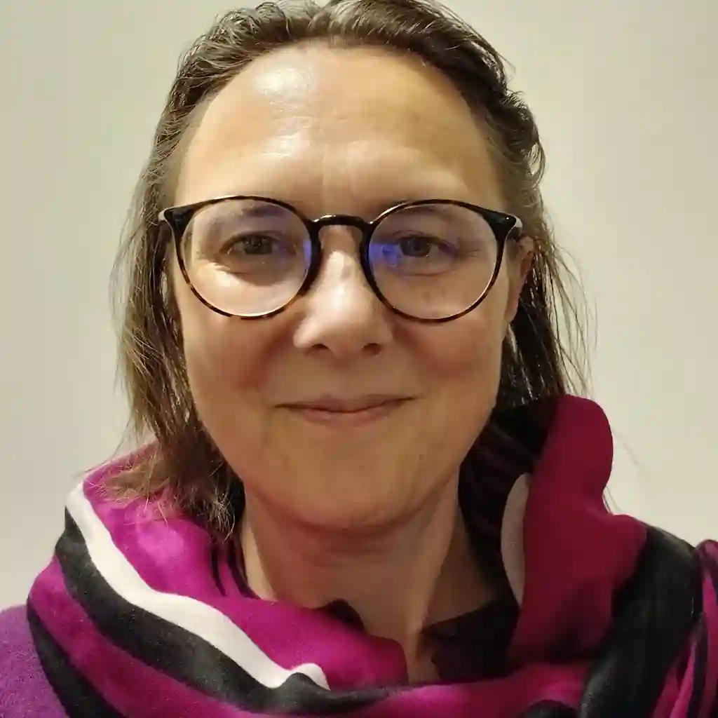 Prof Dr. Julia Festman